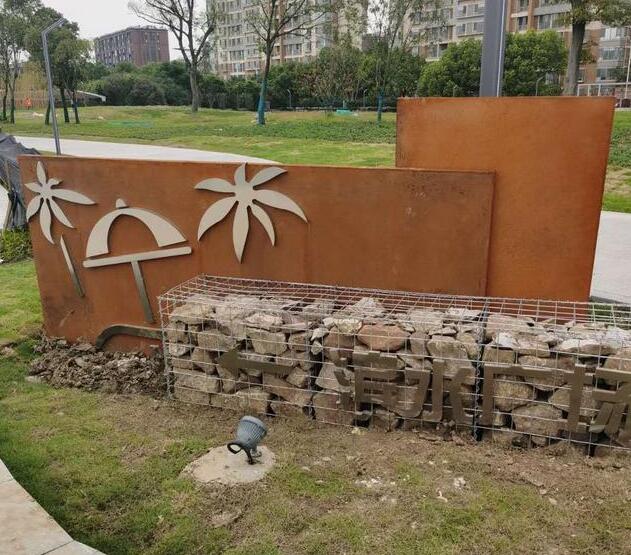 万宁锈钢板挡土墙